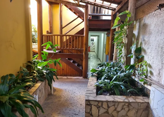 O Pharol Hostel E Pousada Itacaré